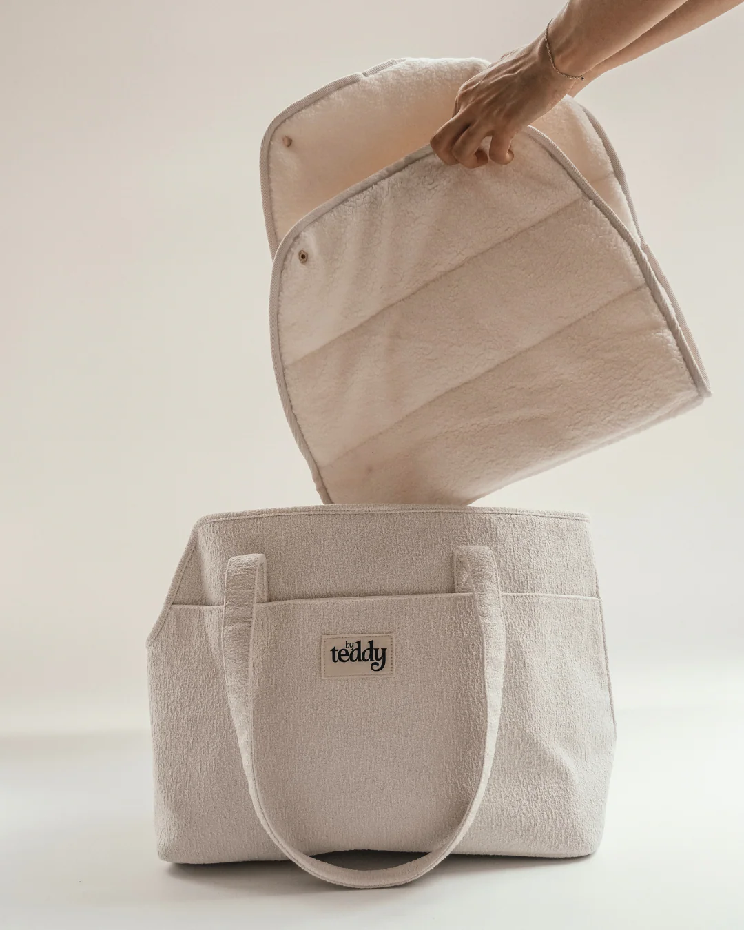 Marshmallow┃The Bouclé Carrier - Image 4